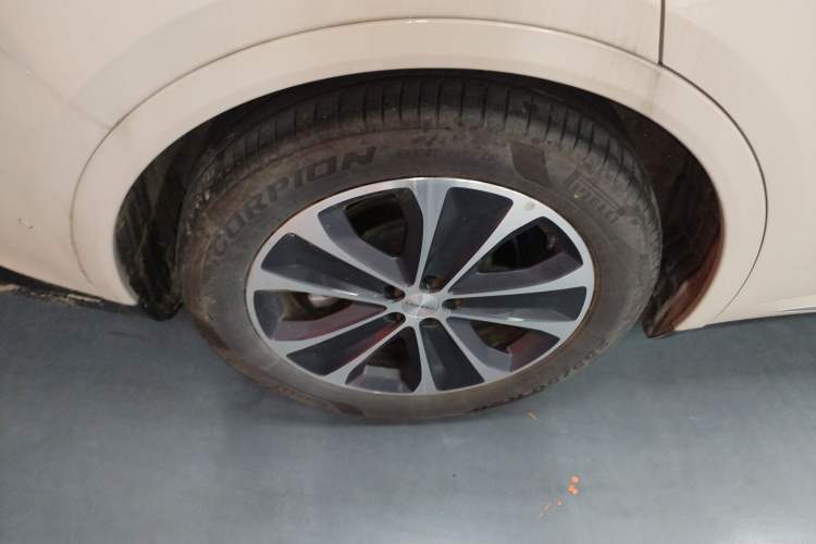 Used Hima Luxeed R7 2025 Range-Extended Version 251 km Max