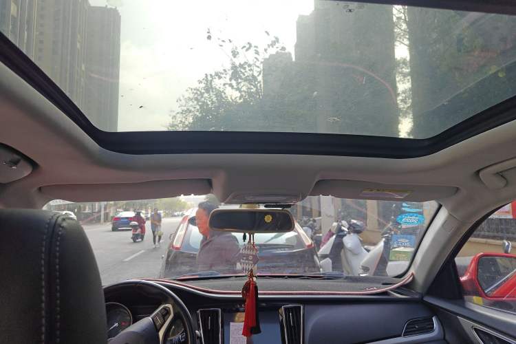 Used Zotye SR7 2016 1.5T CVT Cube Heart Edition China IV Standard