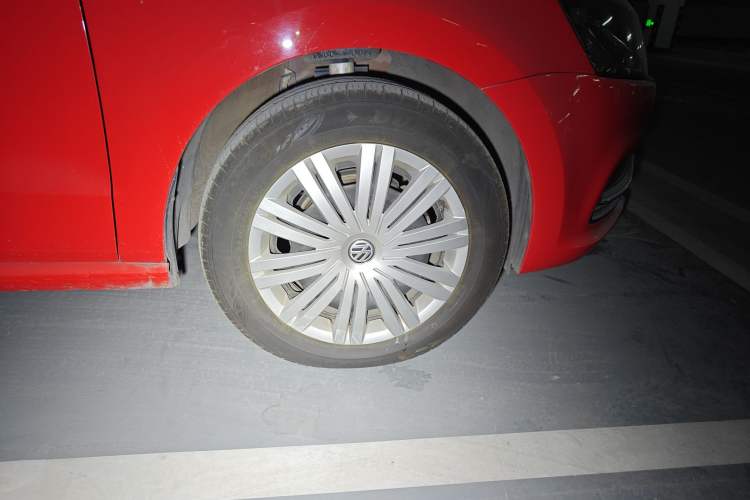 Used Volkswagen Polo 2016 1.6L Automatic Comfort Model