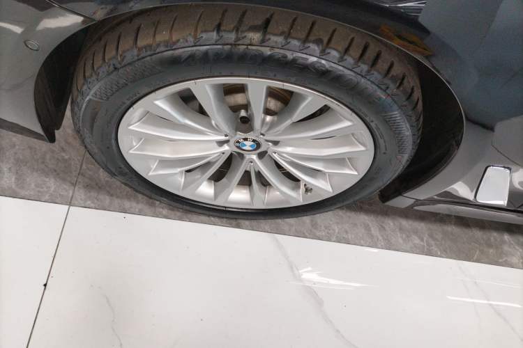 Used BMW 5 Series New Energy 2020 Mileage Upgrade Version 530Le Pioneer Edition