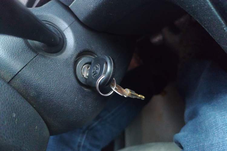 Used Volkswagen Jetta 2013 1.4L Manual Fashion Model Vehicle Key