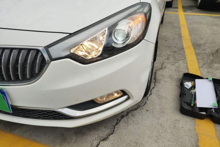 Used Kia K3 2013 1.6L Automatic GL Left Front Headlight