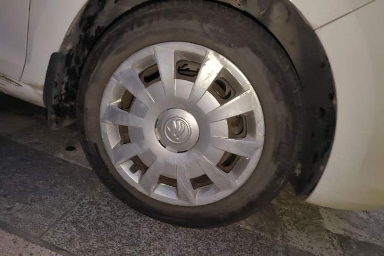 Used Skoda Rapid Spaceback 2016 1.6L Manual Front-Wheel-Drive Version