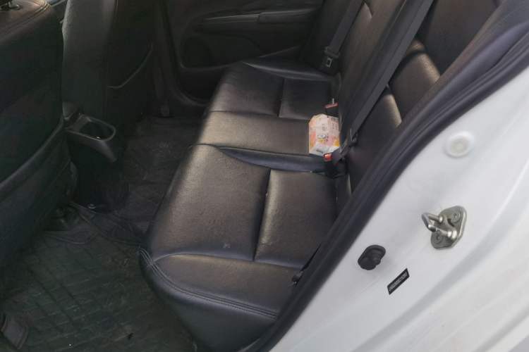 Used Honda Crider 2013 1.8L automatic luxury edition
