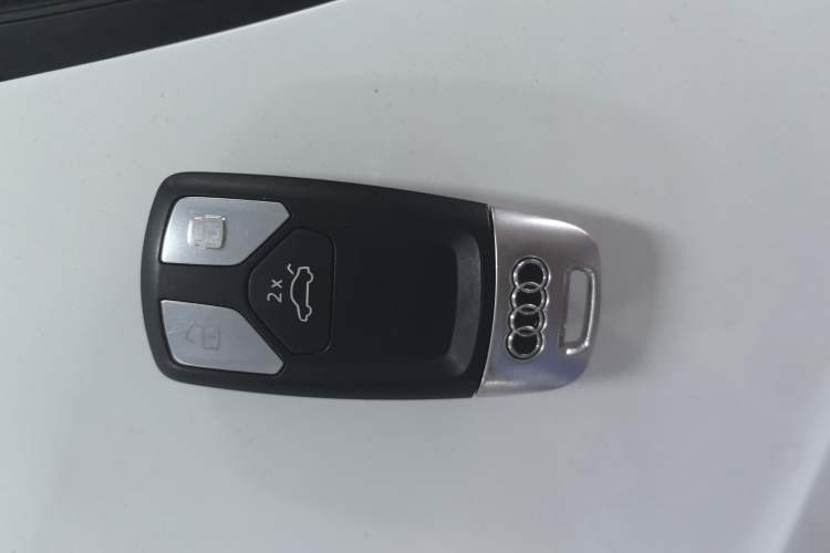 Used Audi A4L 2019 35 TFSI Ambition China VI