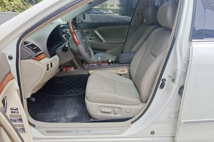 Used Toyota Camry 2013 200G Classic Luxury Edition