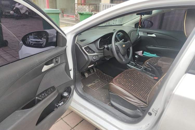 Used Chevrolet Cavalier 2018 320 Manual Enjoyment Edition Driver Seat