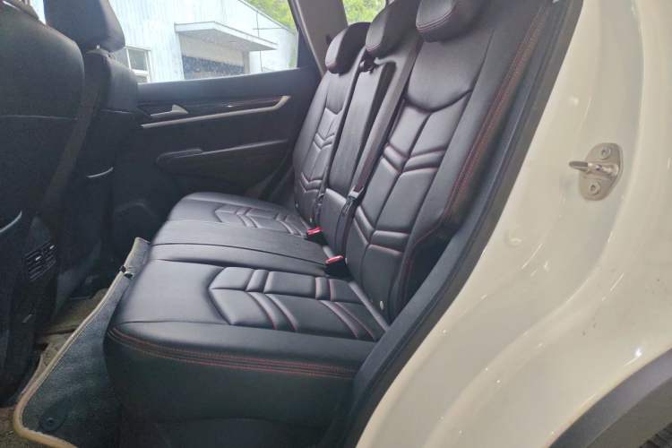 Used Dongfeng Aeolus AX7 2016 2.0L Automatic Zhiyi Trim
