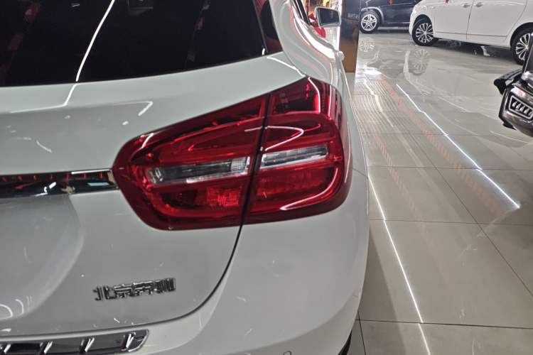 Used Mercedes-Benz GLA 2016 GLA 200 Fashion Model
