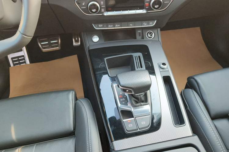 Used Audi Q5L 2024 40 TFSI Luxury Dynamic Edition
