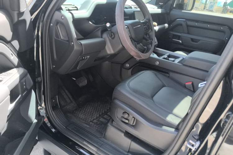 Used Land Rover Defender 2025 110 3.0T P400 Dark Edition