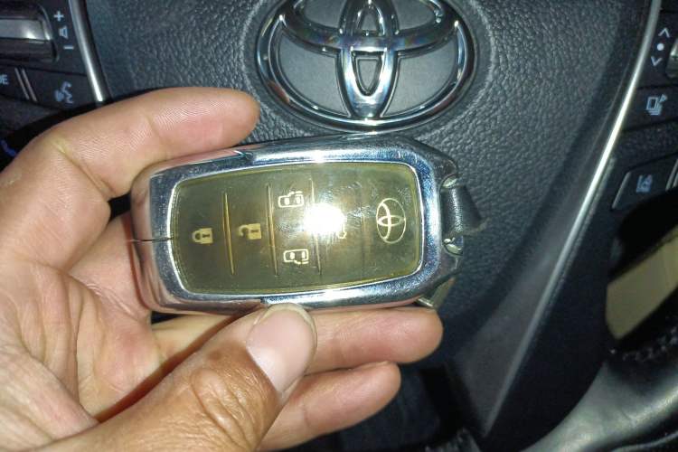 Used Toyota Vellfire 2021 Crown Dual-Engine 2.5L HV Prestige Edition
