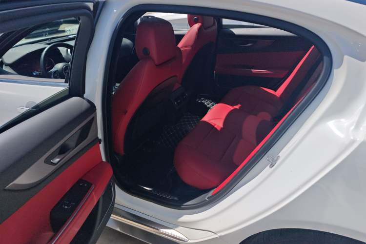 Used Jaguar XEL 2020 2.0T 200 PS R-DYNAMIC S Advanced Sport Edition
