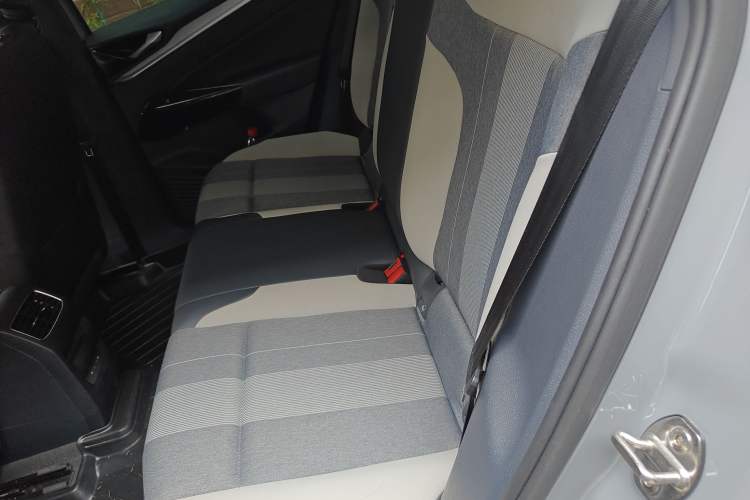 Used Volkswagen ID.4 CROZZ 2021 Long-Range PURE+ Two-Wheel Drive Version
