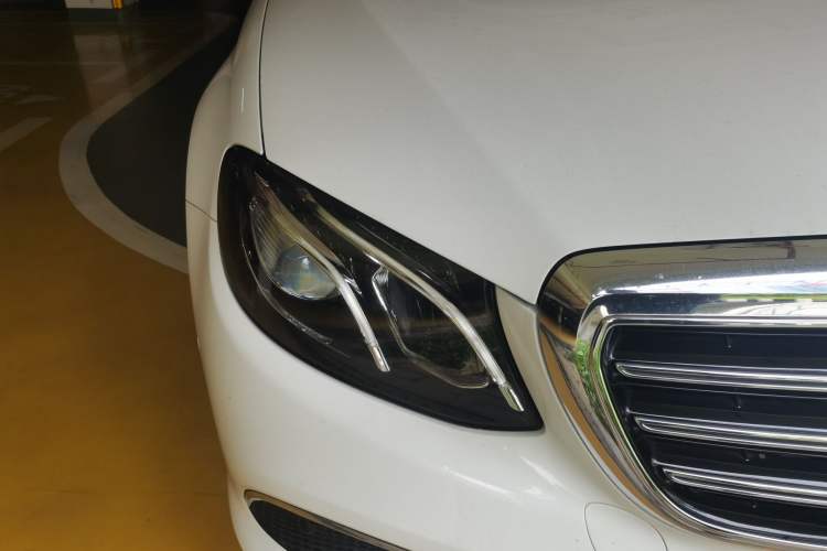 Used Mercedes-Benz E-Class 2016 E 300 L Stylish Model Right Front Headlight