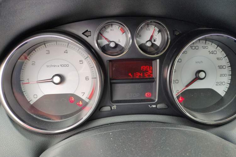 Used Peugeot 308 2013 1.6L Manual YouShang Model Odometer Close Up