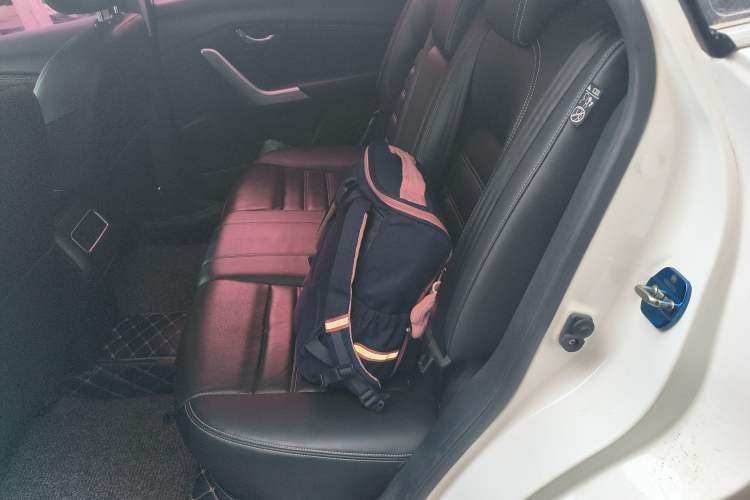 Used Venucia T90 2017 2.0L CVT Smart Edition
