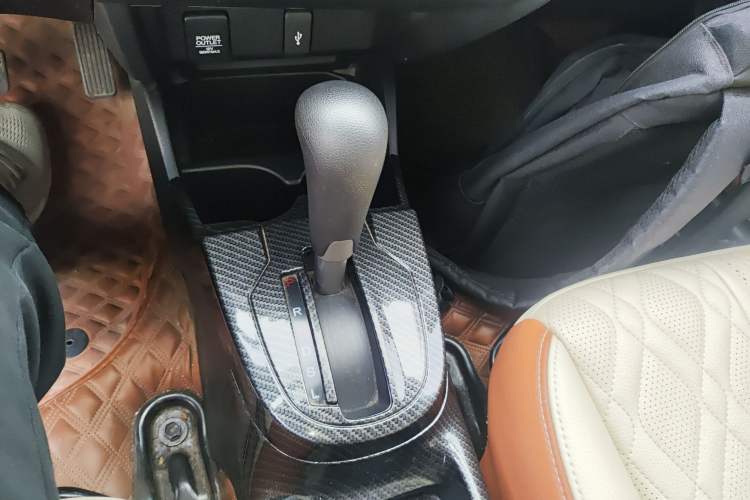 Used Honda Fit 2016 1.5L LX CVT Comfort Model Gear Lever