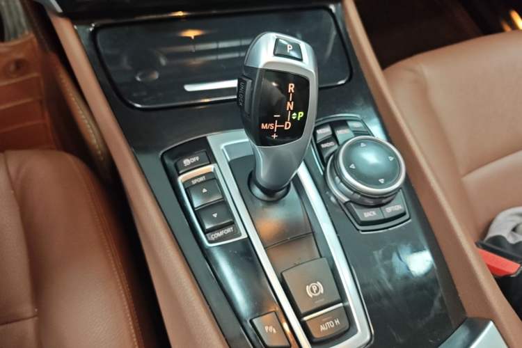 Used BMW 5 Series GT 2014 535i Leading Model