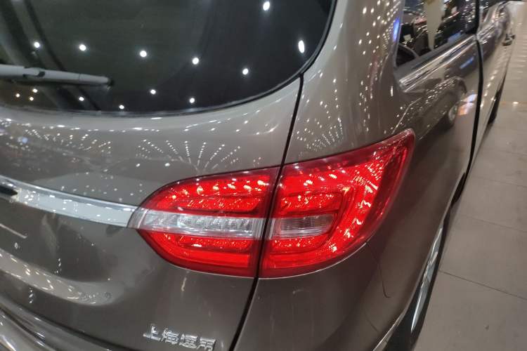 Used Buick GL8 2015 2.4L Luxury Business Premium Edition
