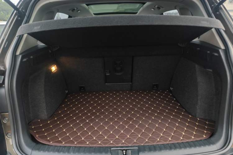 Used Volkswagen Tiguan L 2017 300TSI Automatic Two-Wheel Drive Silk Road Comfort Edition