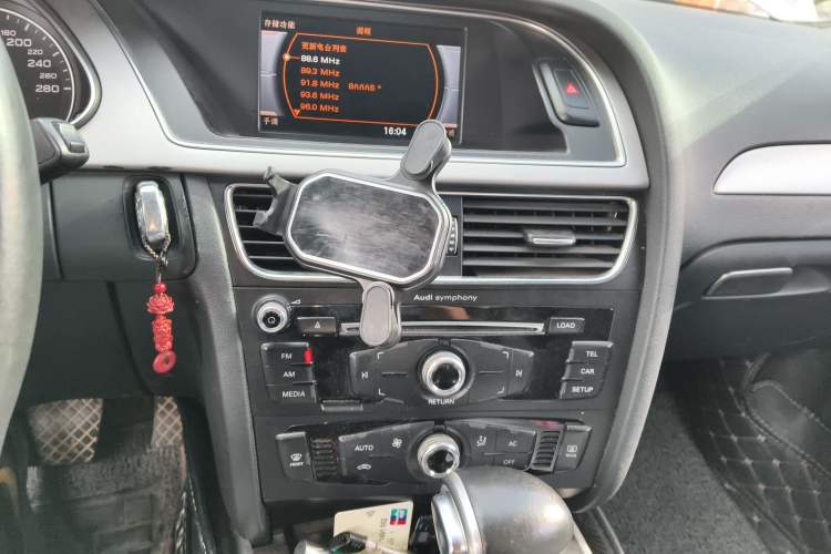 Used Audi A4L 2013 35 TFSI Automatic Standard Model
