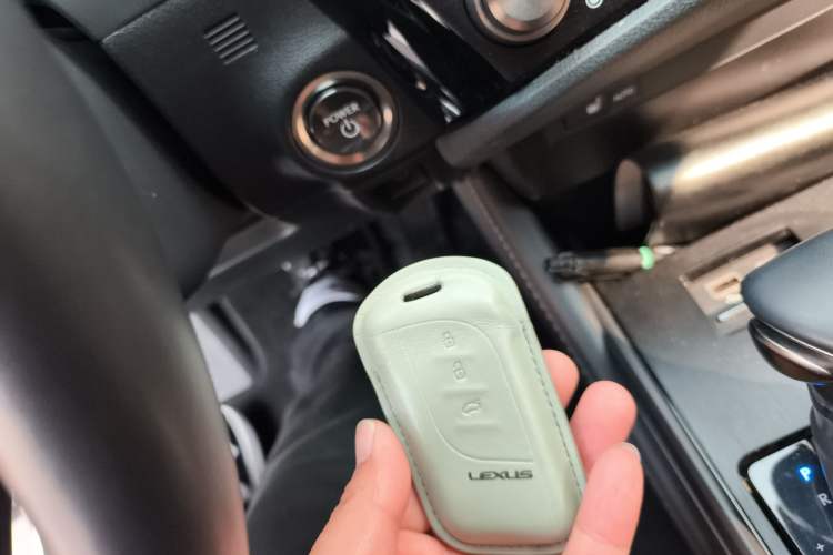 Used Lexus ES 2022 300h Excellence Edition