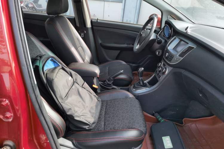 Used Cowin C3 2015 1.5L Manual Gold Diamond Edition Right Front Seat