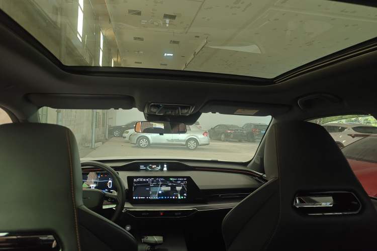 Used Oshan Z6 New Energy 2023 ZhiDian iDD 150KM Flagship PLUS
