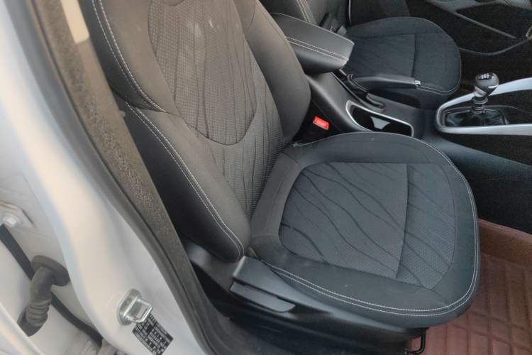 Used Baojun 510 2019 1.5L Manual Enjoyment Model 77kW China VI Emission Standard
