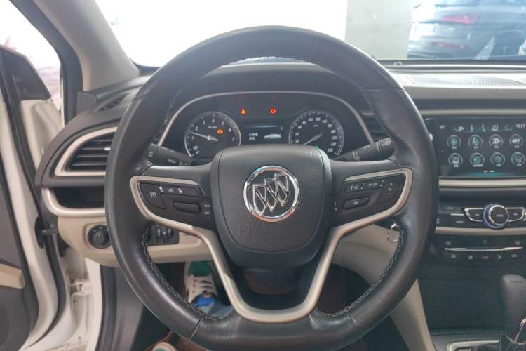 Used Buick GT 2019 15T Dual-Clutch Connected Elite Model China VI Steering Wheel
