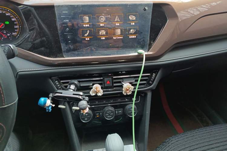 Used Volkswagen Tharu 2020 280TSI Two-Wheel Drive Luxury Edition China VI Standard