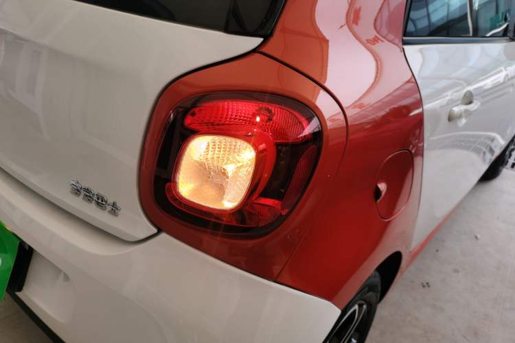 Used smart forfour 2016 0.9T 66 kW Pioneer Edition