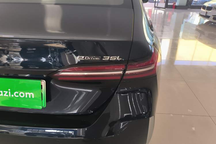 Used BMW i5 2024 eDrive 35L Prestige Luxury Package