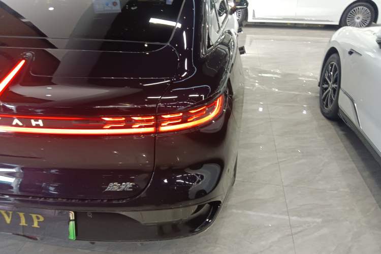 Used VOYAH PASSION 2024 PHEV Four-Wheel Drive Ultra-Long Range Flagship Model