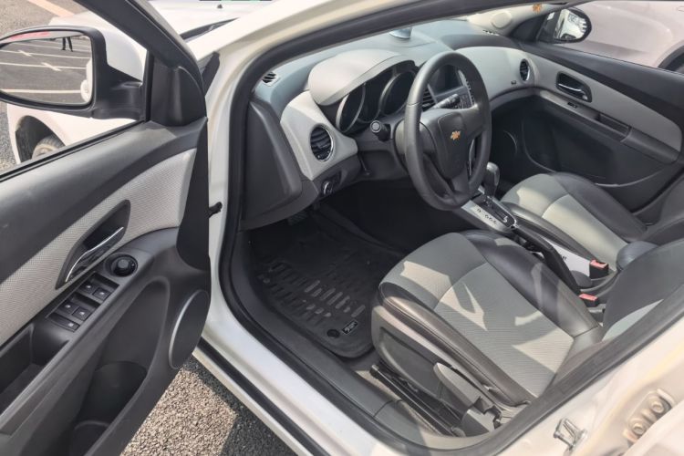 Used Chevrolet Cruze 2011 1.6L SE Automatic Driver Seat