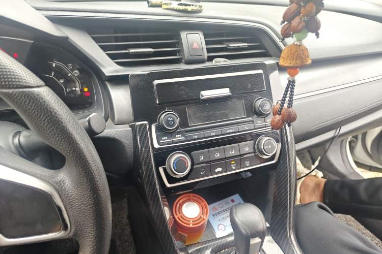 Used Honda Civic 2016 180TURBO CVT Comfort Version Audio And AC Panel