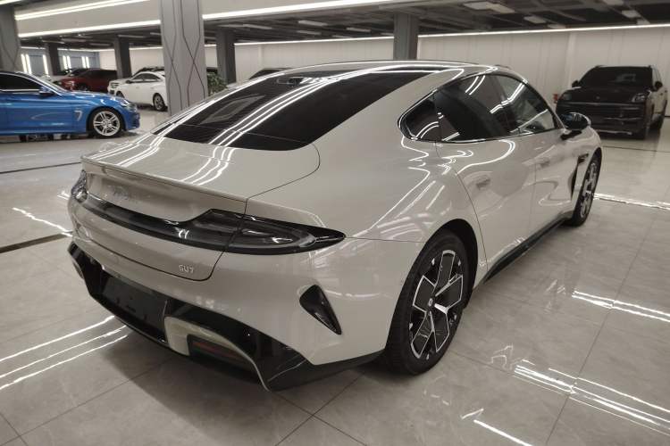Used Xiaomi Auto SU7 2024 Rear-Drive Ultra-Long Range Advanced Pro-Level Intelligent Driving Version
