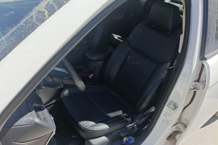 Used Ford Escort 2017 Happiness Edition 1.5L Automatic Fashion Version Left Front Seat