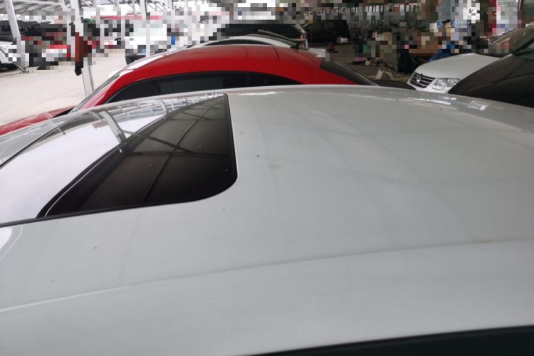 Used Roewe i5 2020 1.5L Automatic 4G Connect Luxury Flagship Edition Roof