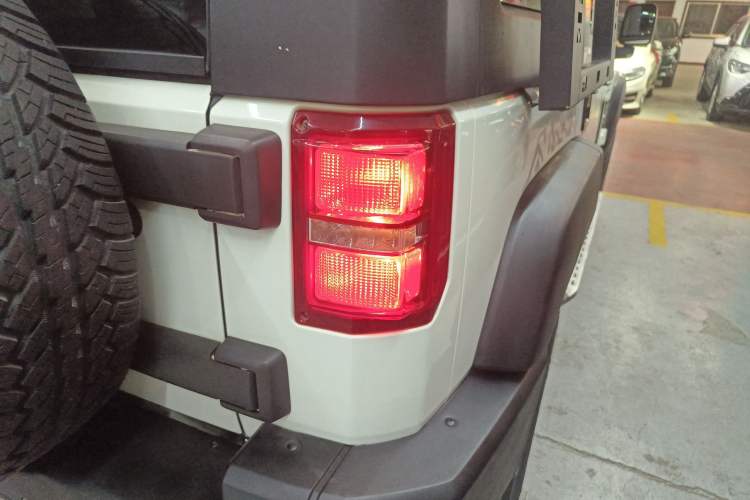 Used BAIC Off-Road BJ40 2016 40L 2.3T Automatic All-Wheel Drive Premium Edition