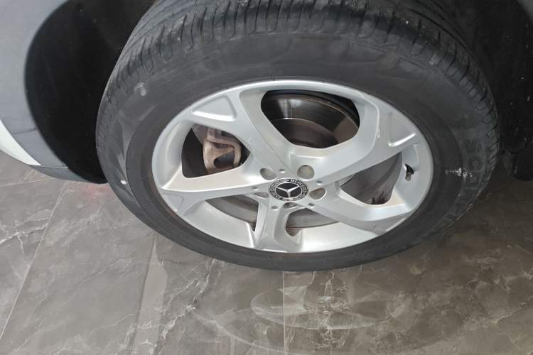 Used Mercedes-Benz GLA 2018 GLA 200 Sport Edition Right Rear Wheel Hub