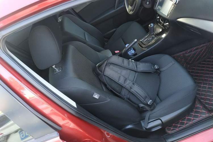 Used Mazda Mazda 3 2015 Sedan 1.6L Automatic Elite Model