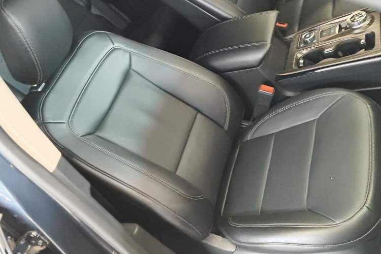 Used Ford Explorer 2020 EcoBoost 285 4x4 Titanium Edition 7-Seater
