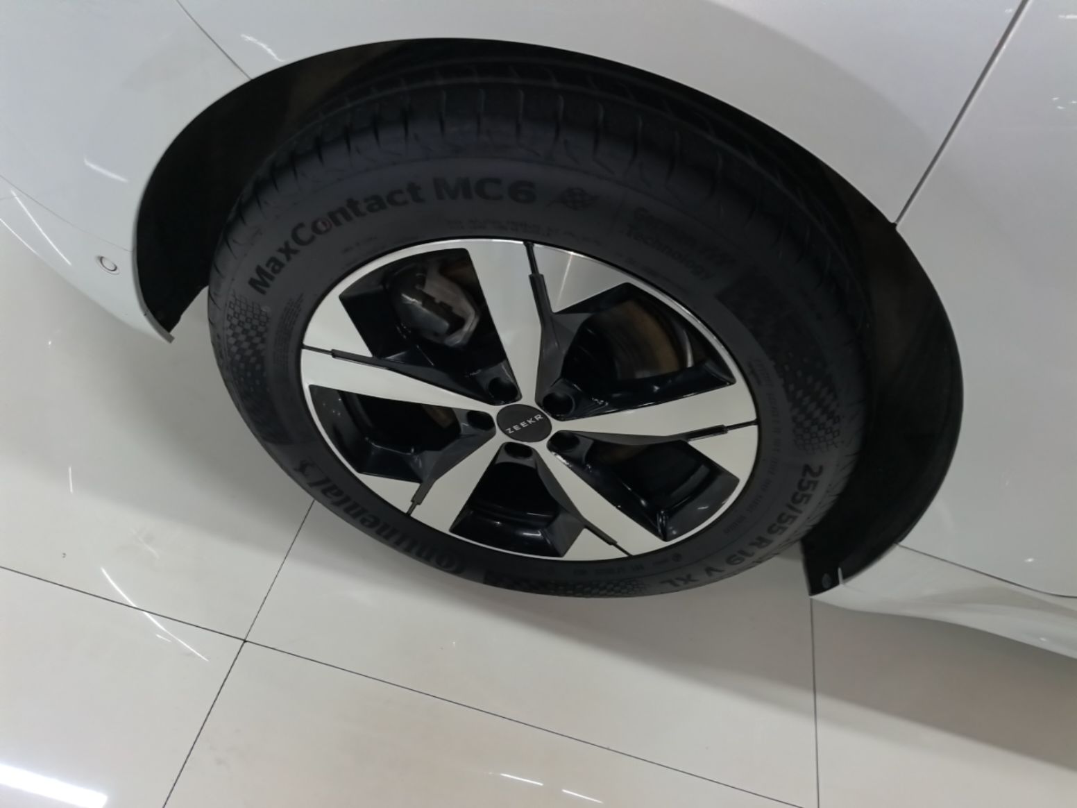 Zeekr 001 2023 WE Edition 100 kWh — снимка 11