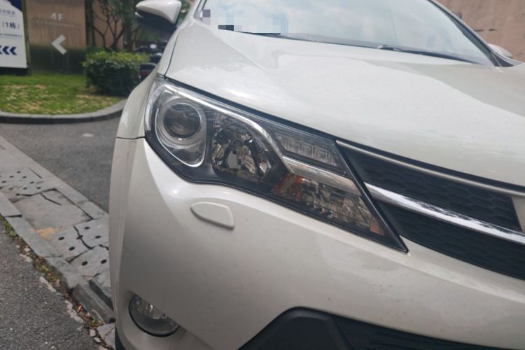 Used Toyota RAV4 2015 2.5L Automatic 4x4 Elite Edition