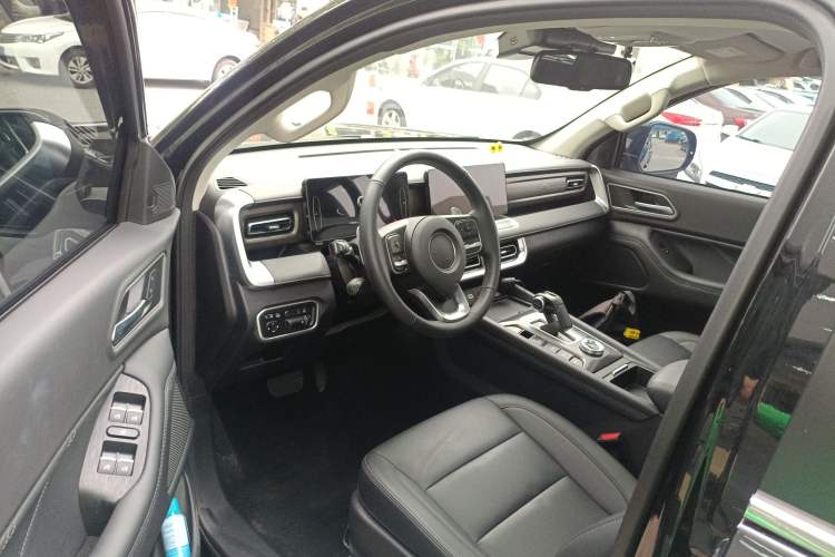 Used Great Wall Poer 2023 2.0T Passenger Version Automatic Gasoline Two-Wheel Drive Comfort Trim – GW4C20B
