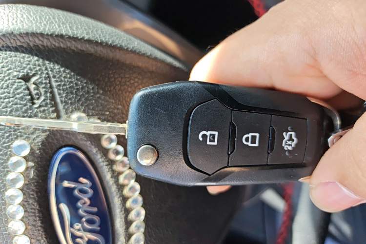 Used Ford Escort 2017 Happy Edition 1.5L Manual Fashion Model
