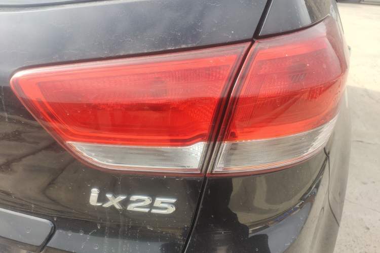 Used Hyundai ix25 2017 1.6L Automatic Smart Version