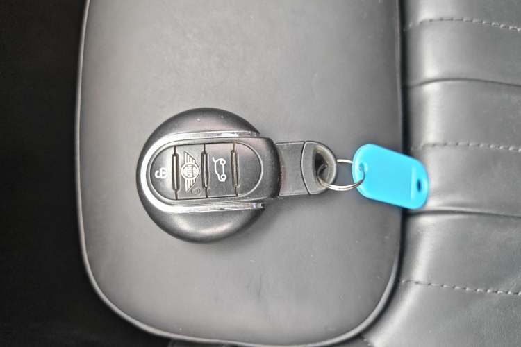 Used MINI 2021 2.0T COOPER S Artist Vehicle Key